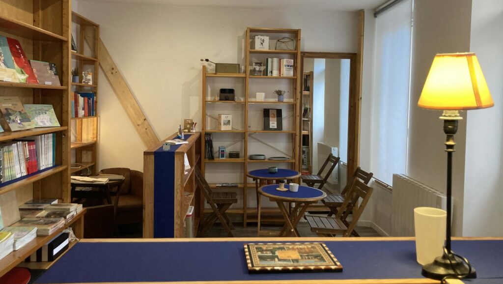 Coin lecture et café
